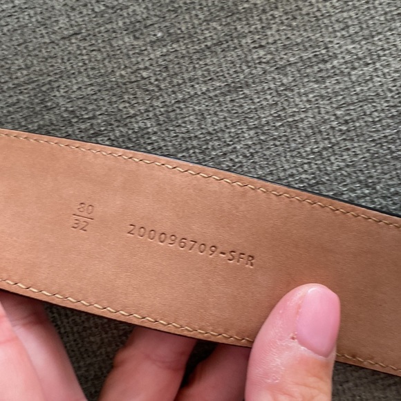 Black Fendi belt w/ gold hardware - Picture 2 of 7